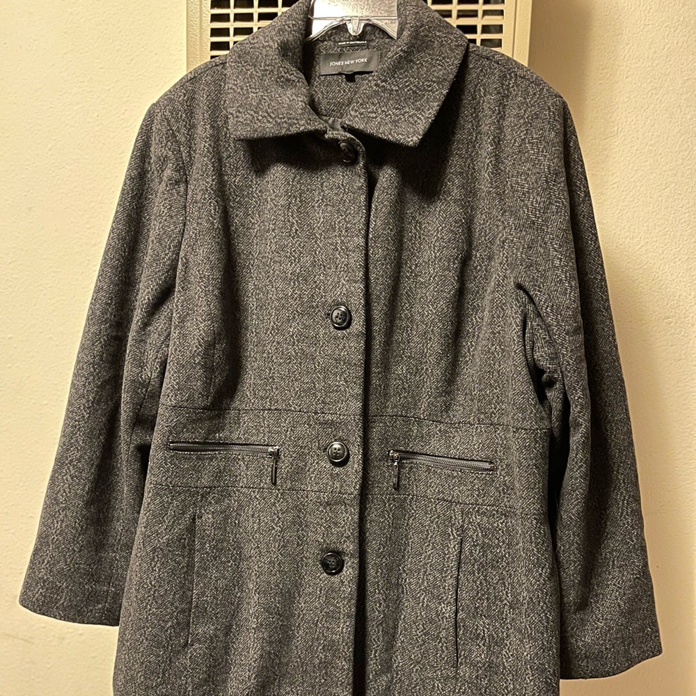 * Like New * JONES NEW YORK * Plus Size Mid-length Coat